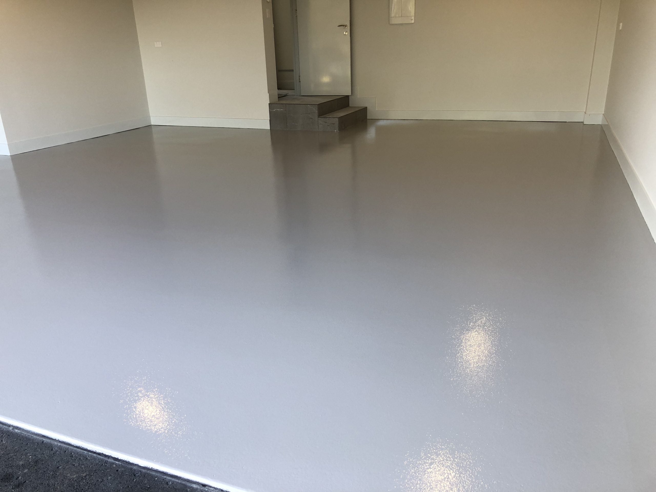 Light Gray | Floor Epoxy Resin for Garages, Basements, Warehouses, Retail Stores | Choose Size